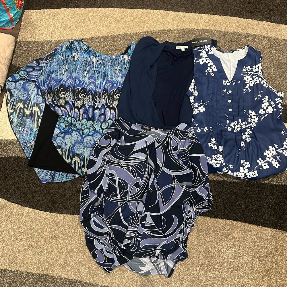 Women's Blue and Black Patterned Tops